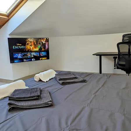 Modern Penthouse - 1 Min From The شقة *