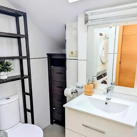 Lägenhet Modern Penthouse - 1 Min From The