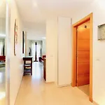 Apartment Modern Penthouse - 1 Min From The