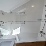 Modern Penthouse - 1 Min From The
