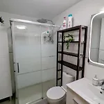 Modern Penthouse - 1 Min From The *