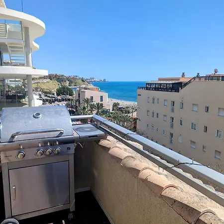 Апартаменты Modern Penthouse - 1 Min From The *