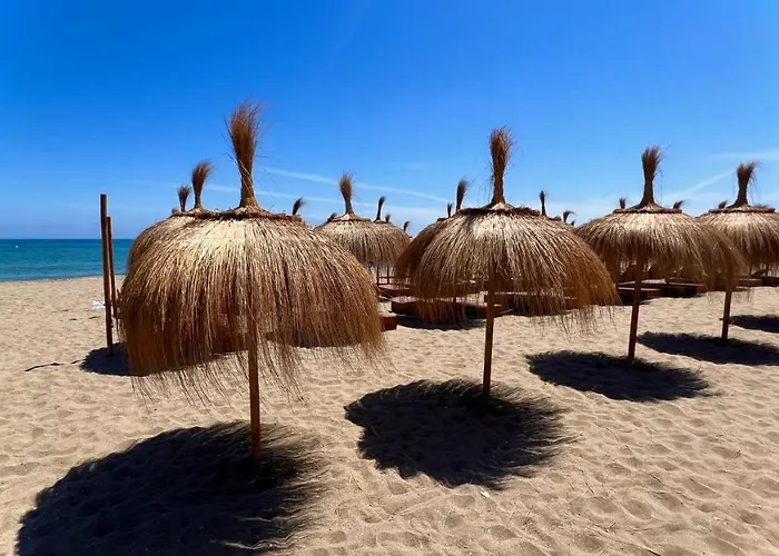 Modern Penthouse - 1 Min From The *